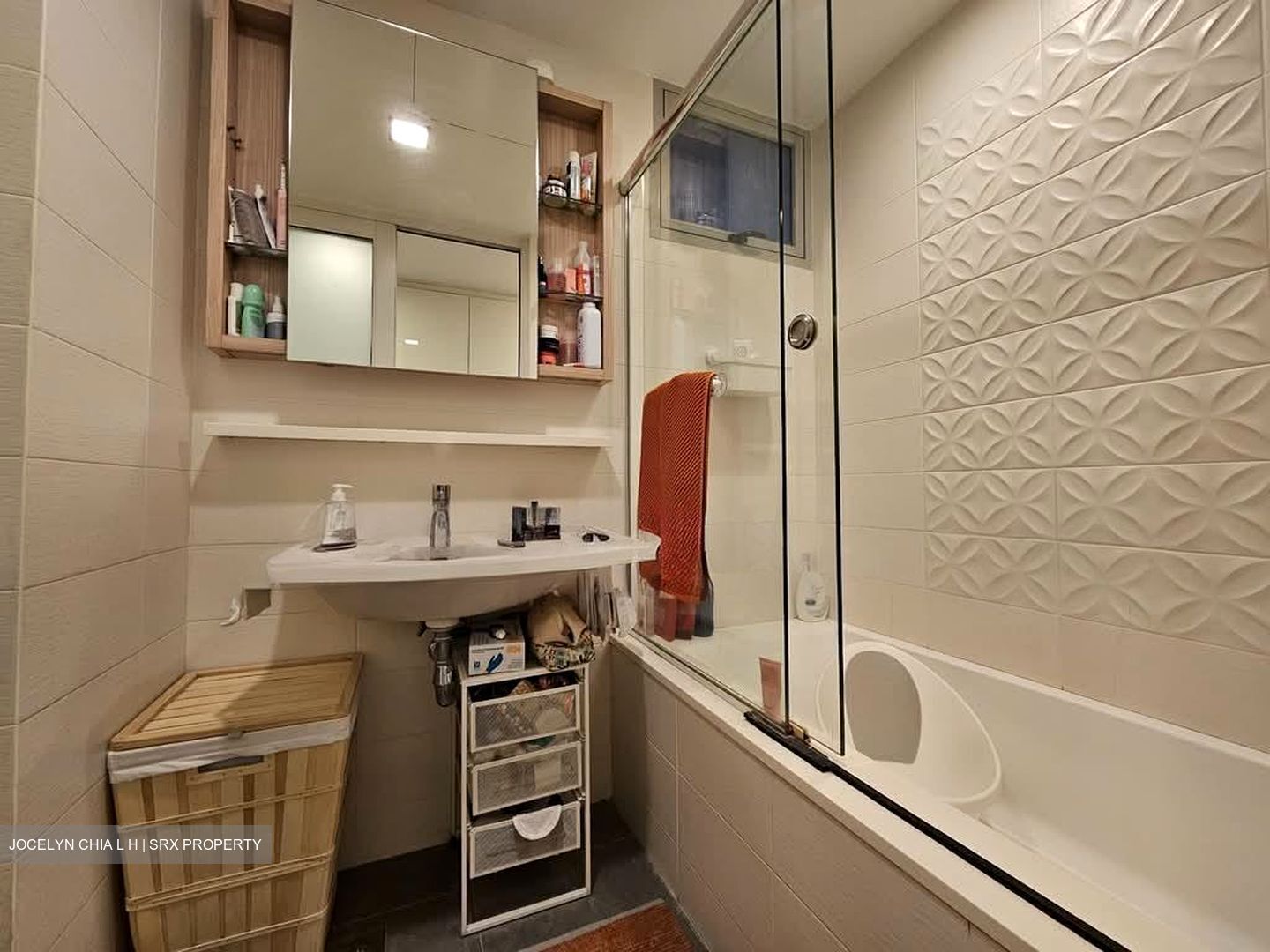 The Ford @ Holland (D10), Condominium #557354661